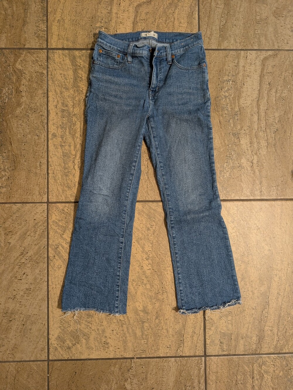 Madewell Mid Rise Kick Out Crop Jeans Medium Wash Size 26